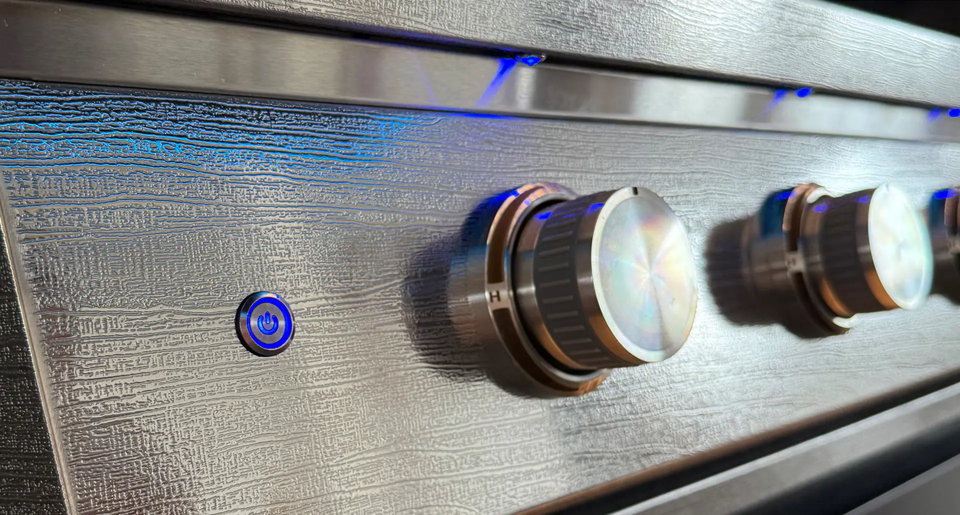 Détail cuisine extérieure inox 304 — barbecue gaz intégré BarbecueZone