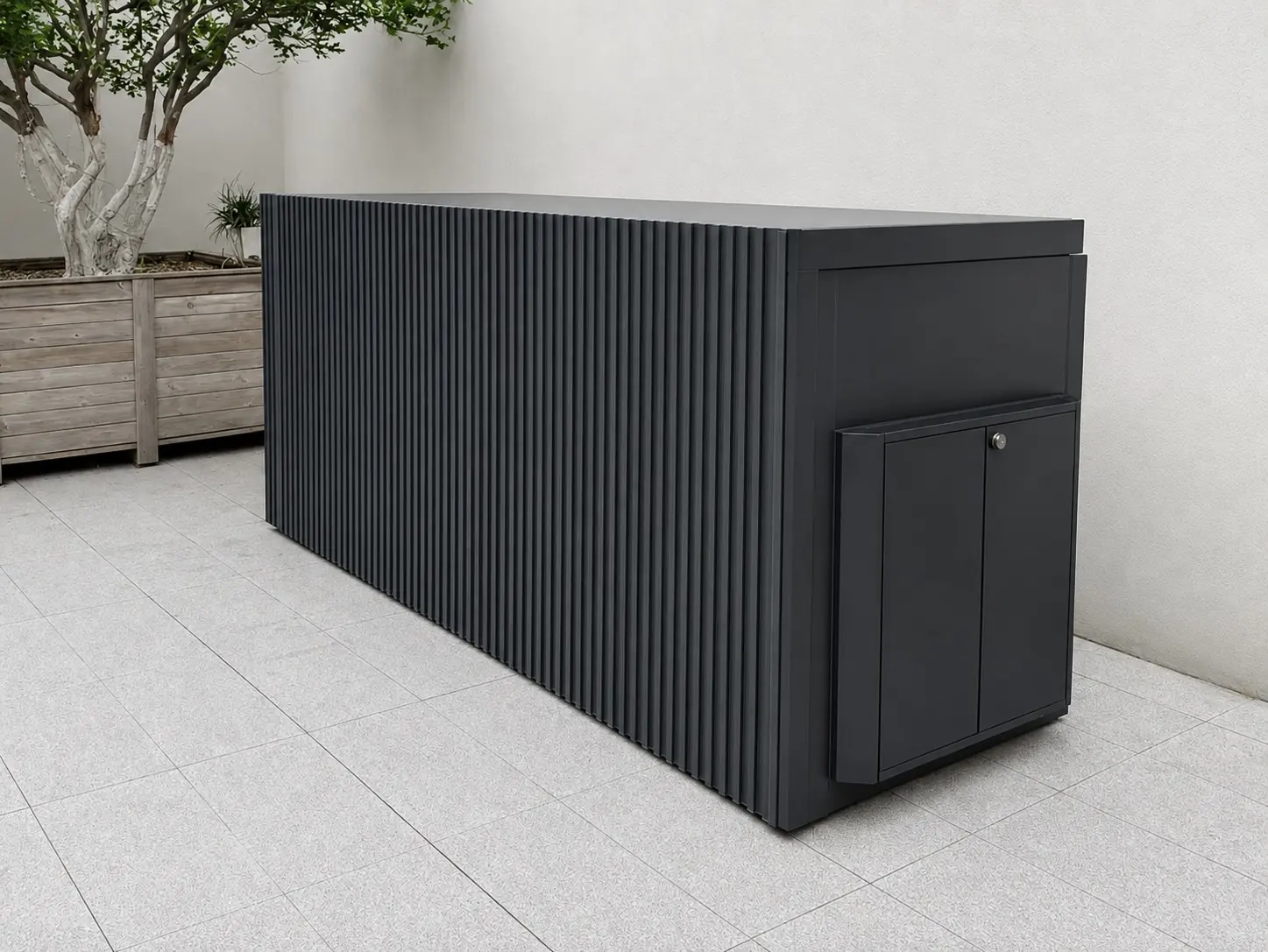 Détail de la façade rainurée anthracite du Pod Optimus Design fermé, vue de trois quarts